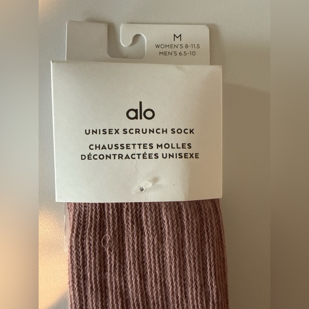 Alo Yoga Scrunch Socks | Smoky Quartz | Size M | 100% Authentic Guaranteed NWT - Picture 6 of 6